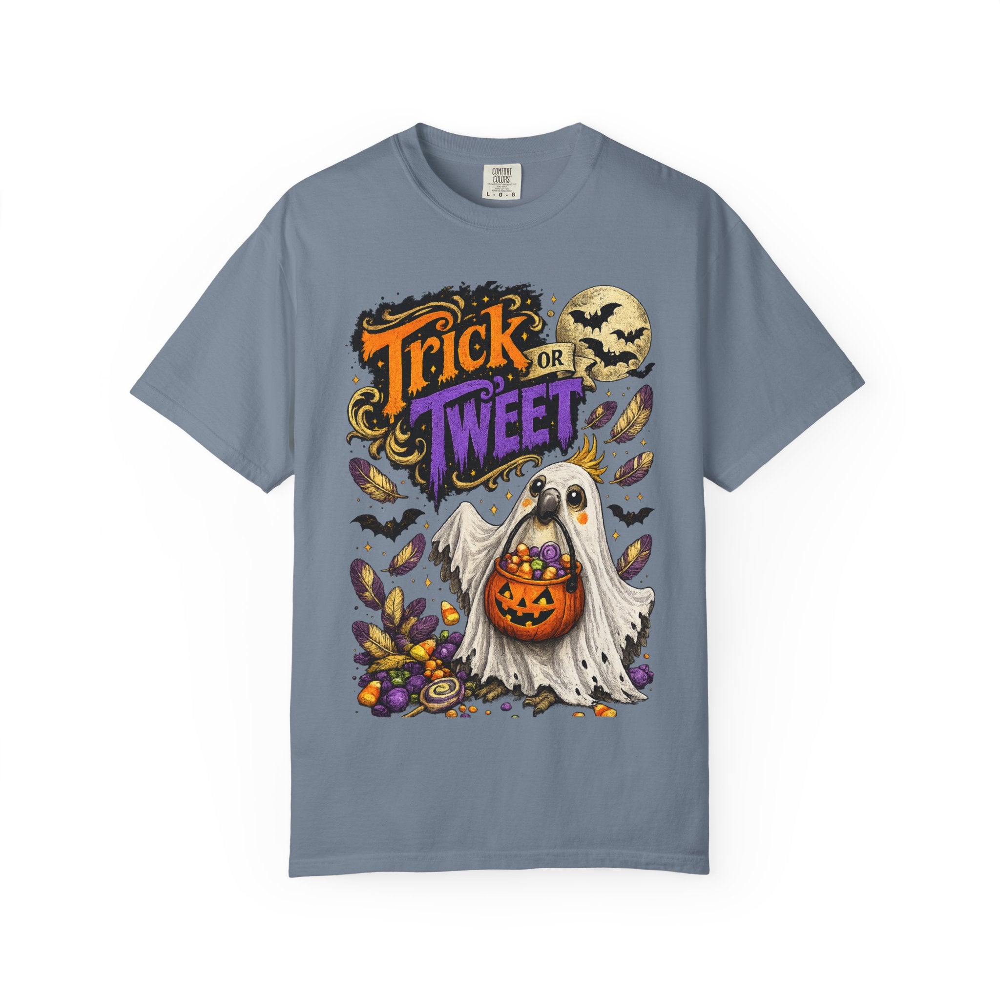Trick or Tweet Ghost Bird Halloween T-Shirt | Funny Parrot & Bird Lover Tee