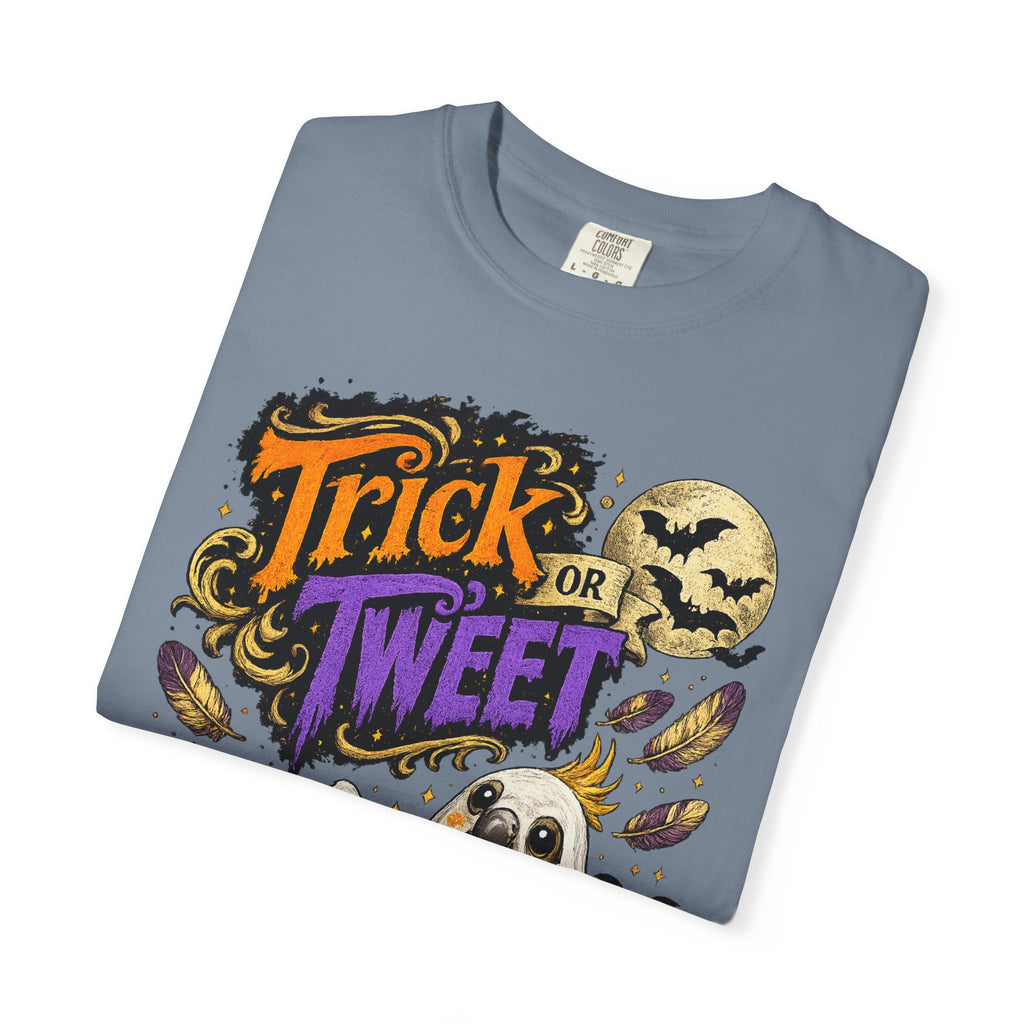 Trick or Tweet Ghost Bird Halloween T-Shirt | Funny Parrot & Bird Lover Tee